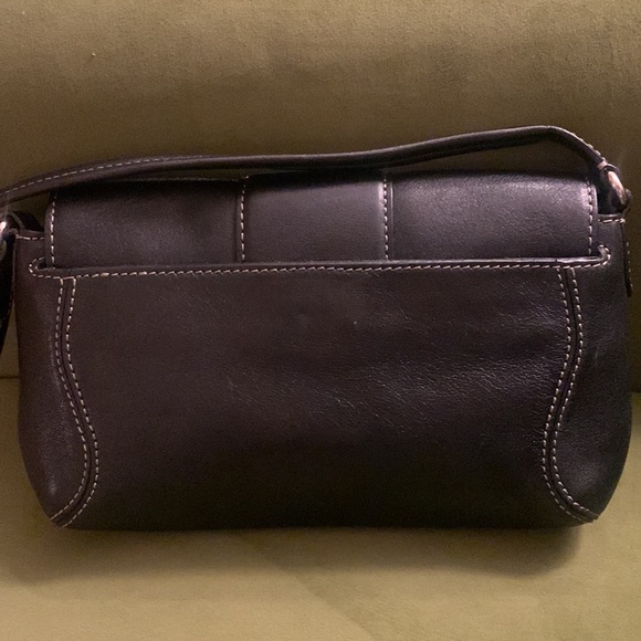 Adorable Black leather Cole Haan - Picture 5 of 11